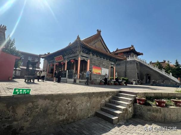 �ϰ׷����տδ߶���λ�ؾ�,������ο�����լ��