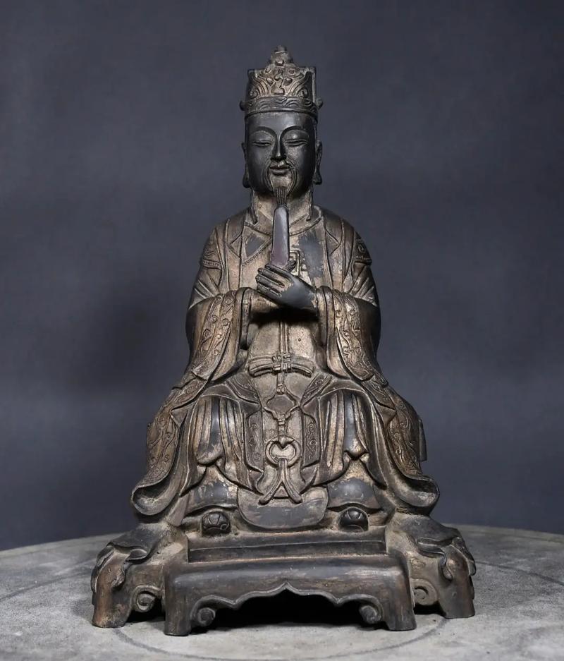 ����������Ա,����������˭������