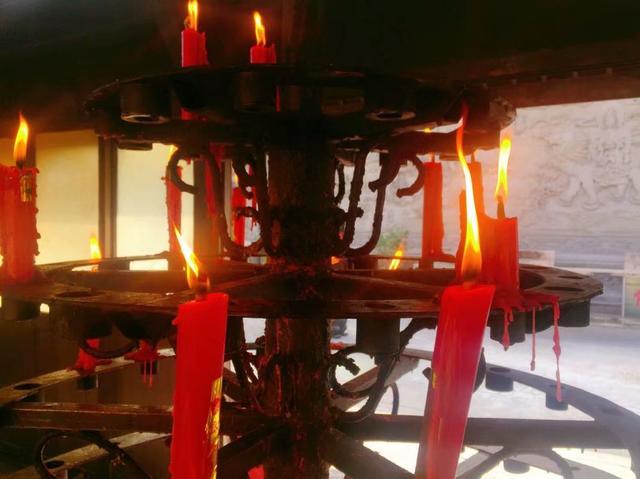 女人嘴上长胡子的面相(女人嘴上长胡子图片) 女人嘴上长胡子的面相(女人嘴上长胡子图片)