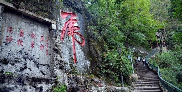 手相手心有硬块是什么 手相手心有硬块是什么
