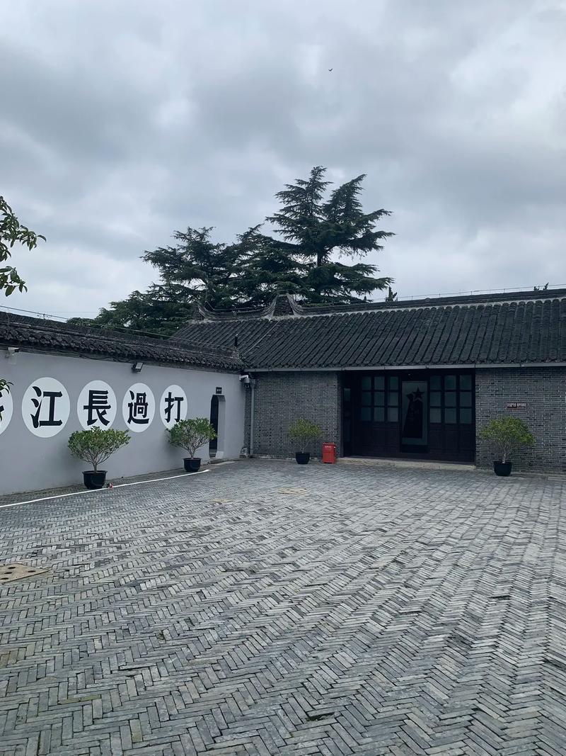 ɫ䱾ǷܰФ˷һ(ɫ䱾ҵһ)