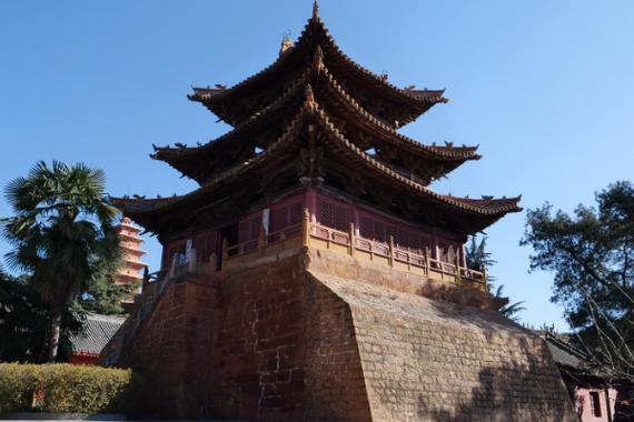 喜用神起名还是五行起名 喜用神起名还是五行起名