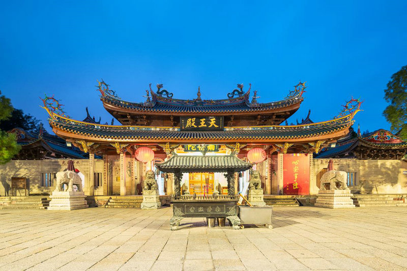 人与外国人讨论12生肖 人与外国人讨论12生肖